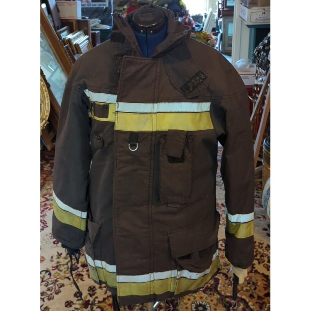 Vintage Retired Firefighter Turnout JACKET FIRE COAT USED Chest 41-42.5"‎ Sz 6